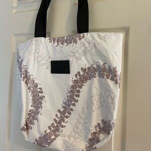 ALOHA Collection | Day Tripper